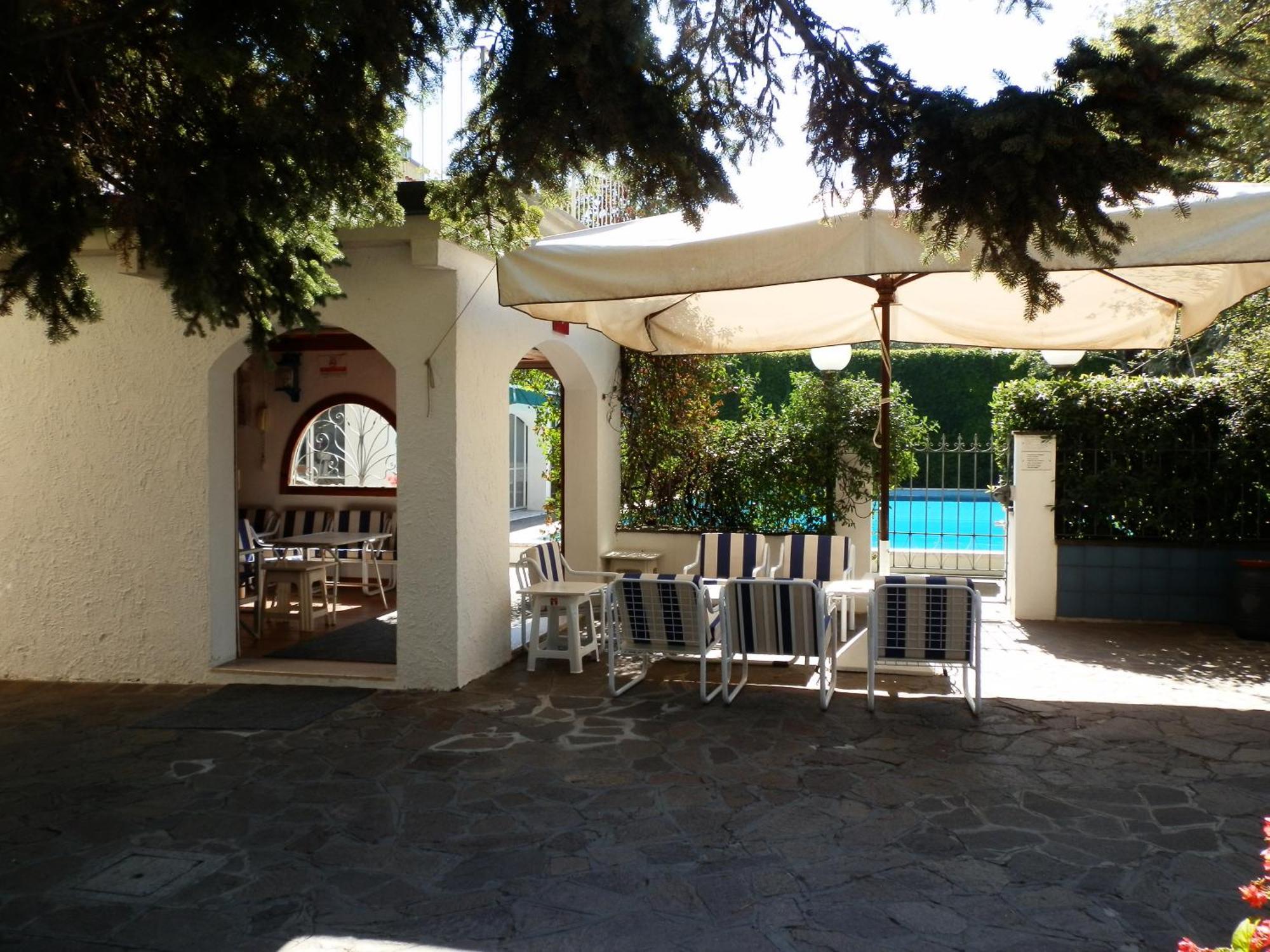 Hotel Nautic B&B Bellaria-Igea Marina Bagian luar foto
