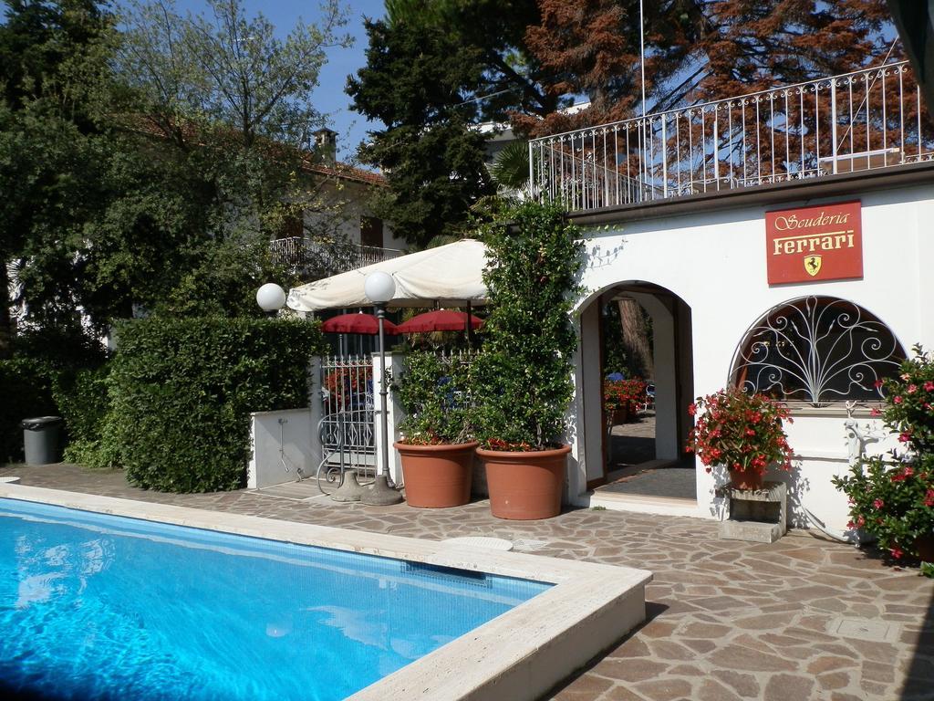Hotel Nautic B&B Bellaria-Igea Marina Bagian luar foto