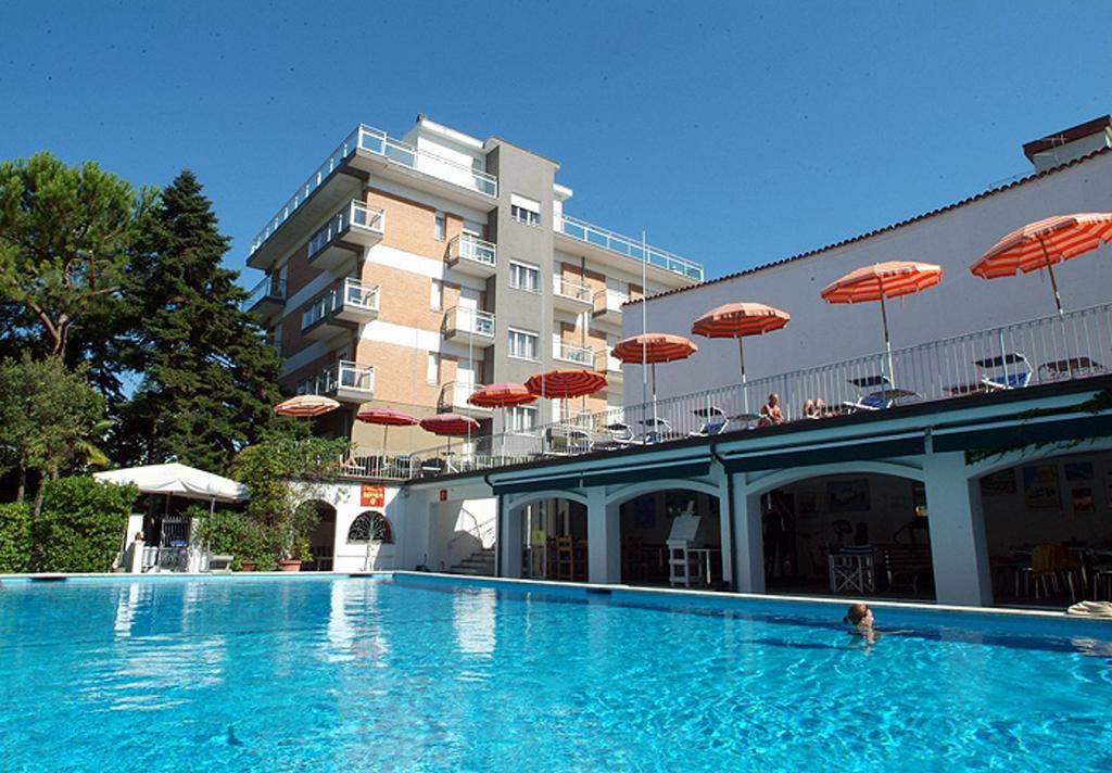 Hotel Nautic B&B Bellaria-Igea Marina Bagian luar foto