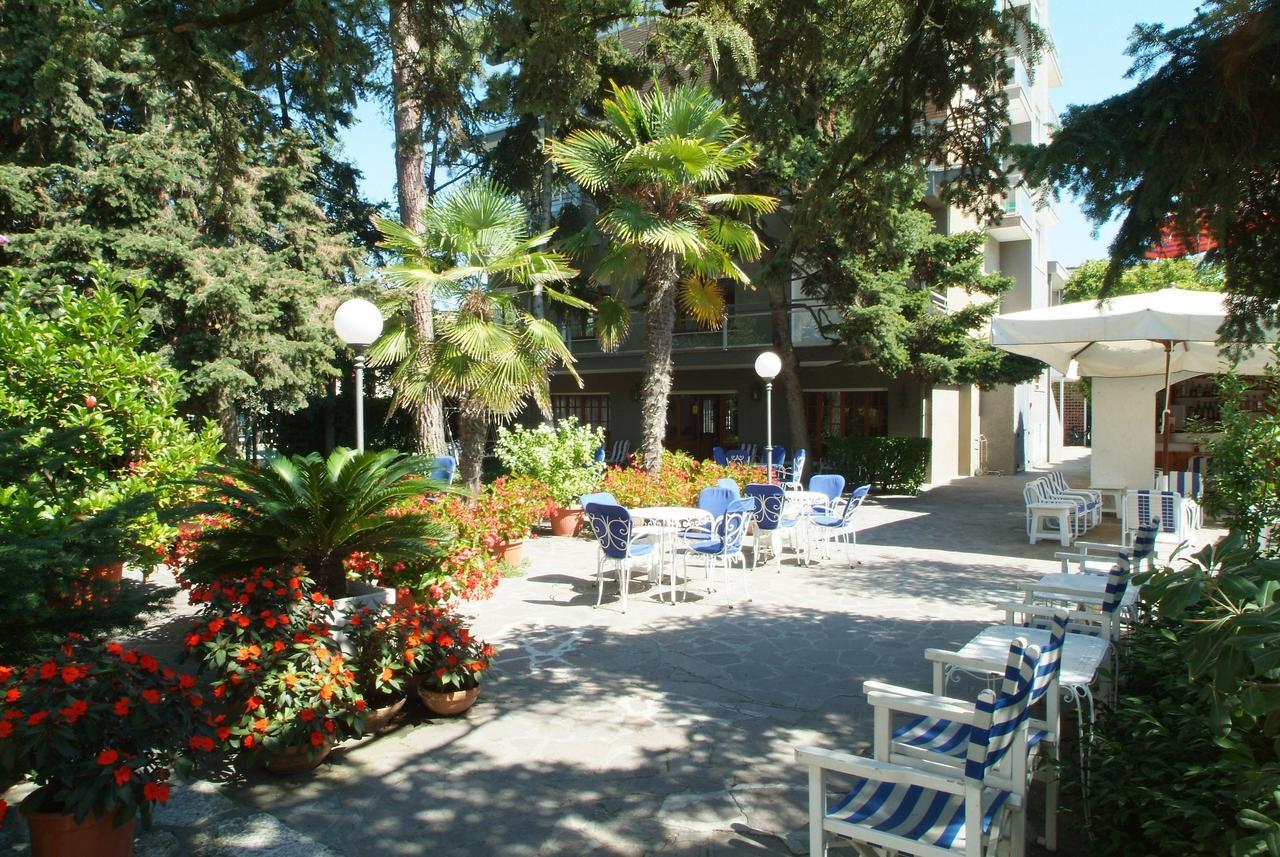 Hotel Nautic B&B Bellaria-Igea Marina Bagian luar foto